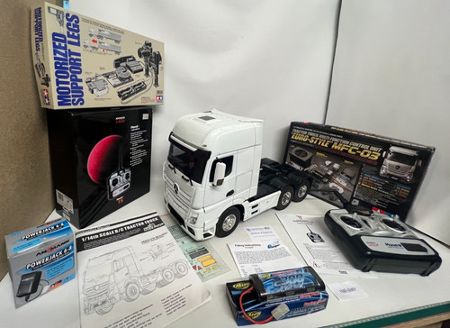Scale mercedes 6 - 6, 2