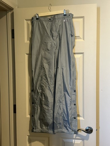 Men light grey - light,