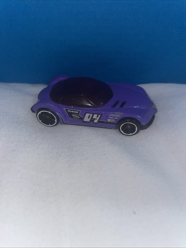Hot wheels golden - hot,