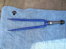 Vintage Steel Fork with headset. 700. 1 inch threaded. tube length 150mm. 