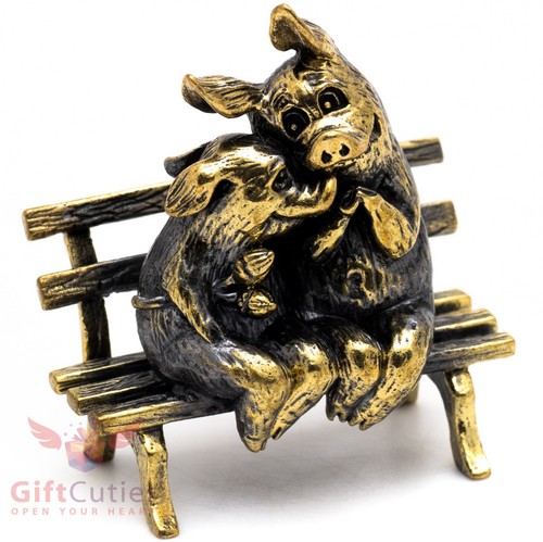 Solid brass figurine pig - brass,