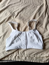 MARKS AND SPENCER SIZE 34D FRONT FASTENING BRA