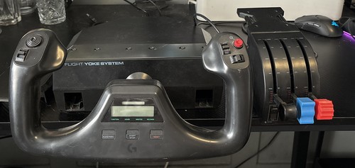 Logitech pro flight - logitech, yoke
