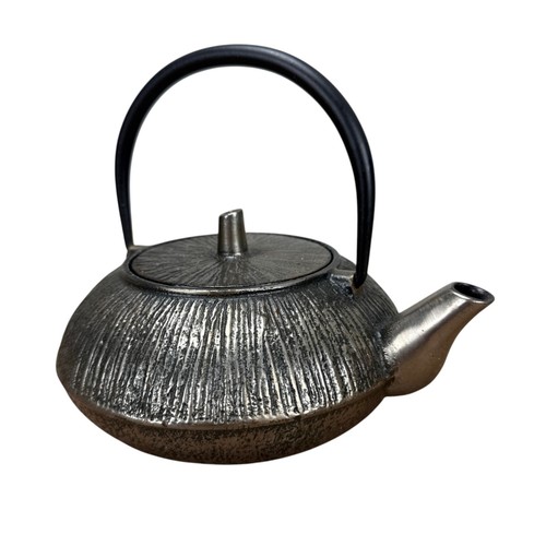 Wazuqu japanese cast iron - cast,