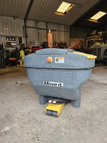Snoway salt spreader - snoway,