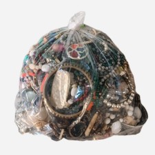 2kg Broken Costume Jewellery For Crafting/Harvesting/Fixing Job Lot Bag 5