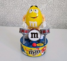 RARE M&M MUSIC BOX Candy Drummer playing drums. Yellow figurine. M and M