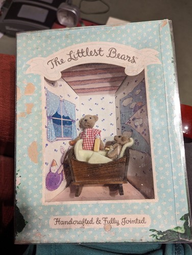 The littlest gund bear - littlest,