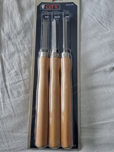 City wood turning - turning, chisel