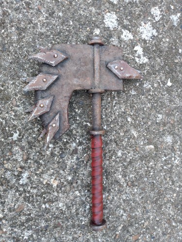 Warhammer style ork - ork, axe
