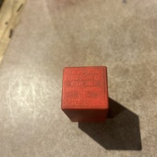 Ford Transit MK6 4-Pin Red