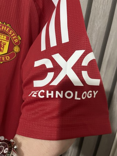 Manchester united player - united,