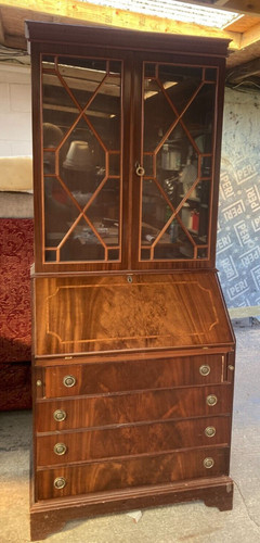 Display cabinet bureau - cabinet,