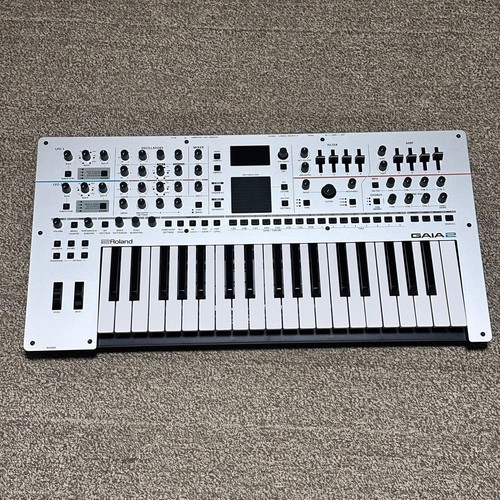 Roland gaia synthesizer - roland,