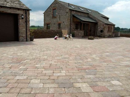 Block paving tumbled size - tumbled,
