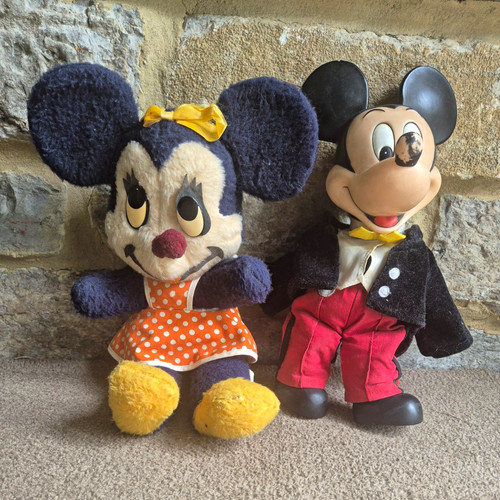 Disney vintage retired mickey - retired,