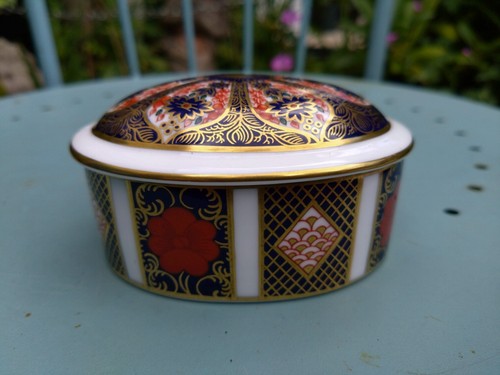 Royal crown derby - royal, oval