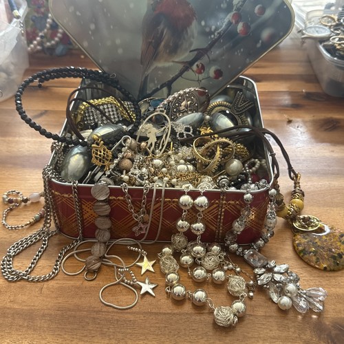 Robin tin job - lot, &