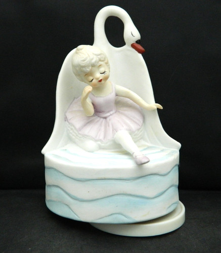 Ballerina swan rotating music - ballerina,