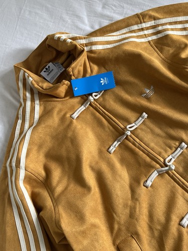 Exclusive yellow chinese new
