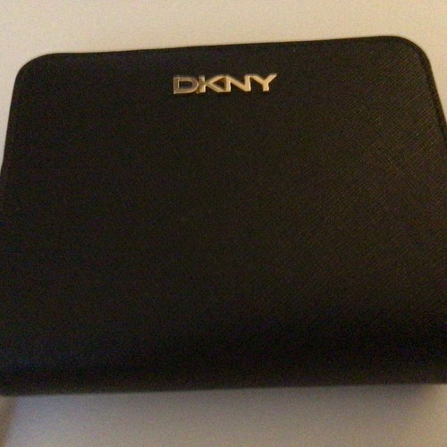 Black dkny saffiano leather - black,