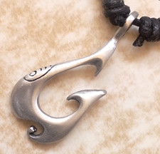 P0346 maori tribal fish hook - p0346,
