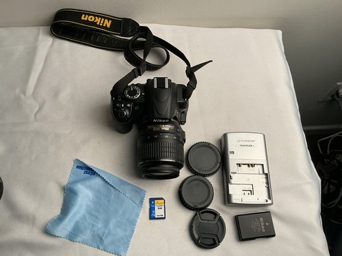 Nikon d3100 2mp digital slr - nikon,