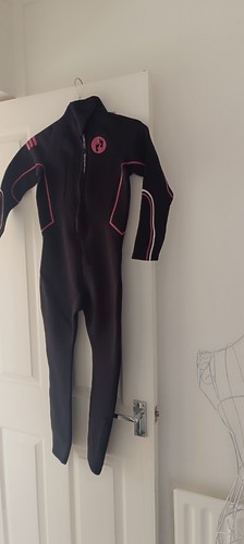 Small womens wetsuit - small,