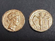 AUREUS OF JULIUS CAESAR GALLIC