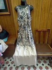 STUNNING FLATTERING STRETCHY