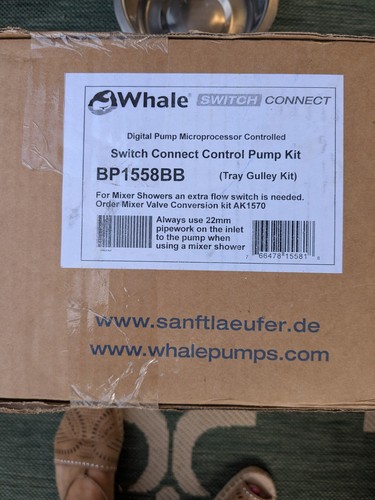 Whale pump shower - pump, new
