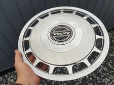 One Volvo 740 14" Wheel Trim