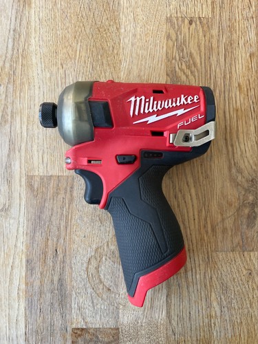 Milwaukee m12 12v - milwaukee,