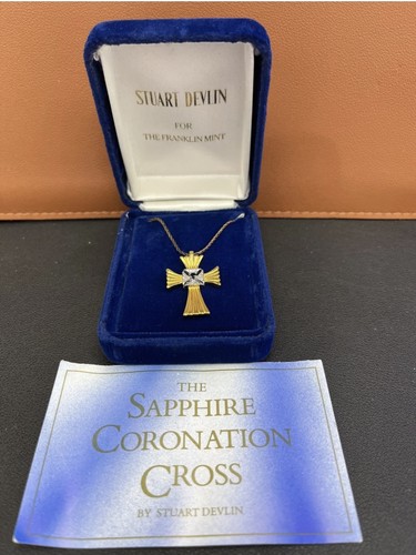 Stuart devlin the sapphire - devlin,