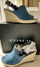 BNIB Designer COACH Poppy
