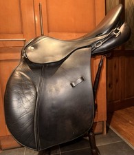 Collegiate 15.5" Black Leather