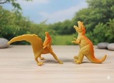 Small Plastic Dinosaur & Pterosaur Toy Figures – Vintage Set
