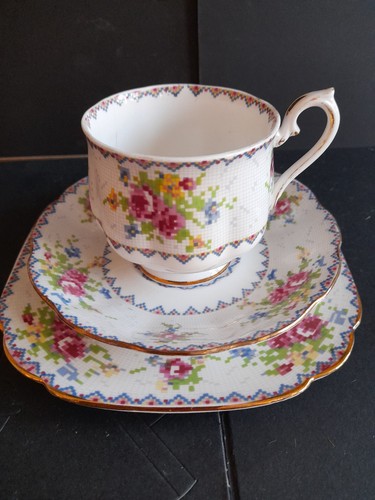 Royal albert petit point trio - royal,