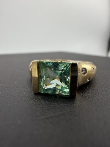 10k yellow gold - yellow,