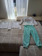 Bundle girls clothes 8-9 years