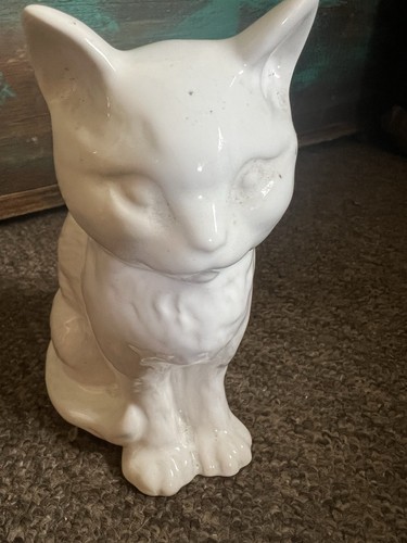 Medium all white ceramic - all,
