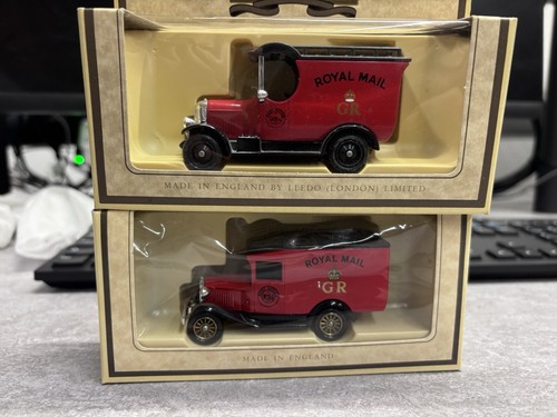 Lledo pair royal mail - lledo,