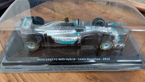 Lewis hamilton mercedes w05 - hamilton,