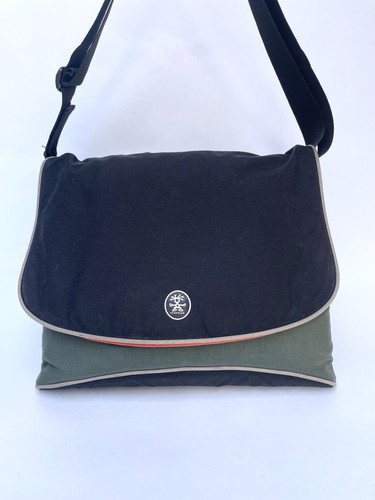 Crumpler mcbains baby - mcbains,