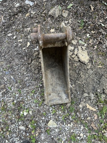 40mm pin 9inch wide - pin, bucket