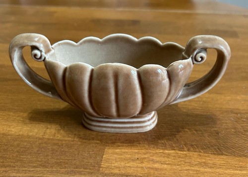 Vintage miniature wade pottery - miniature,