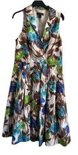 Jessica Howard Floral V Neck