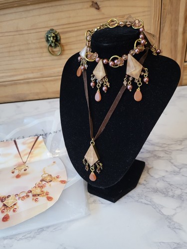 Vroom necklace - va,