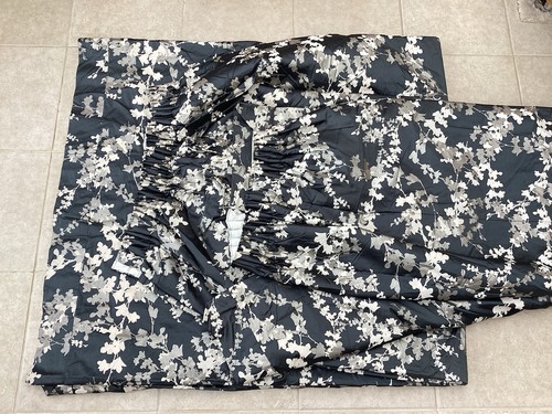 Laura ashley hawthorn - laura,