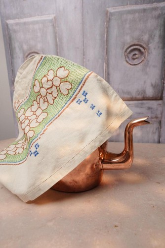 Vintage hand embroidered tea - hand,